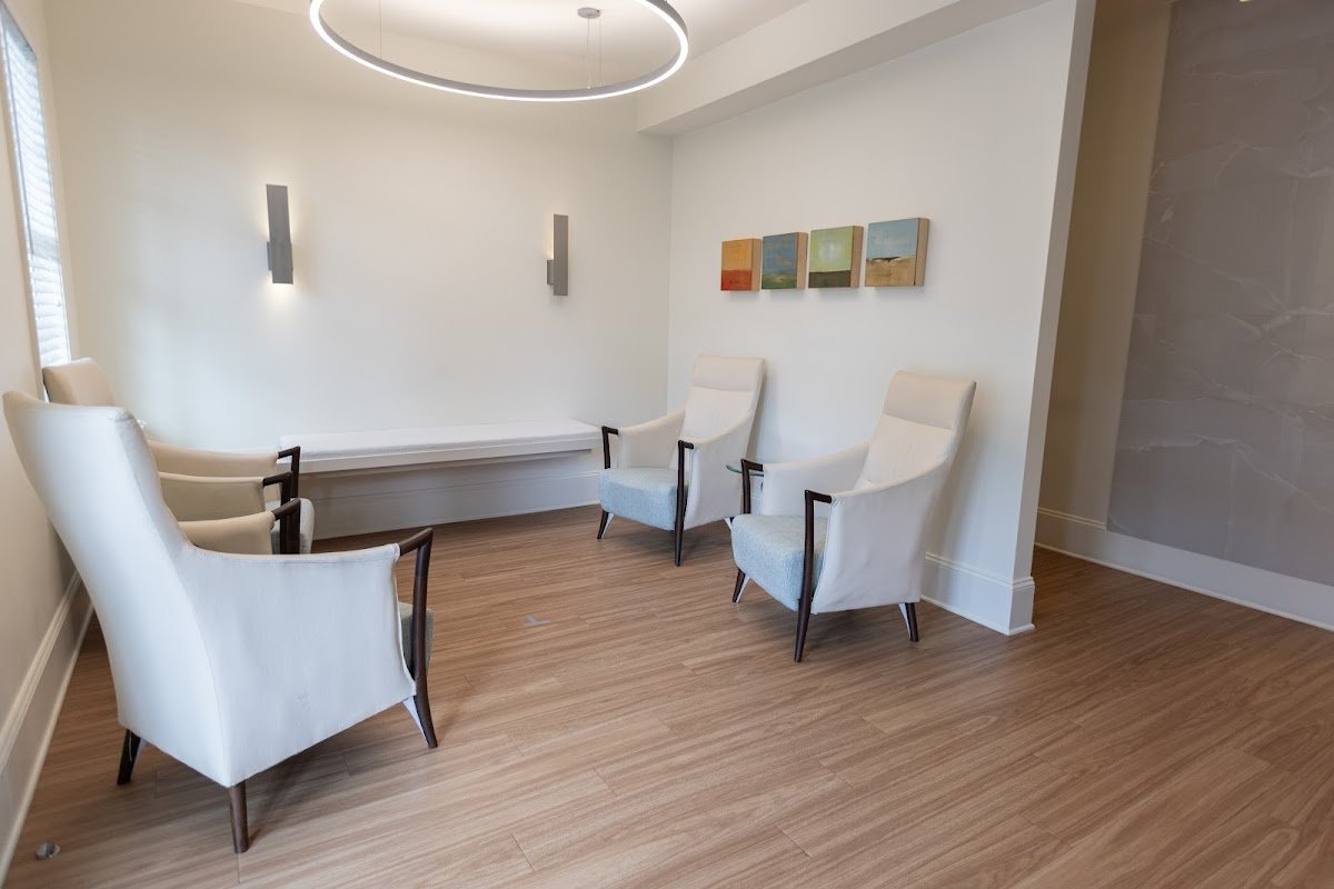 Dr. Estelle Zandstra