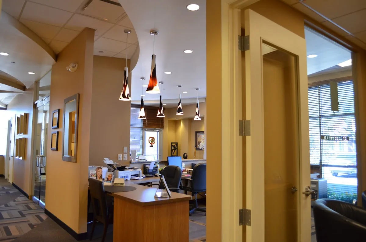 Aesthetic Dentistry of Arrowhead